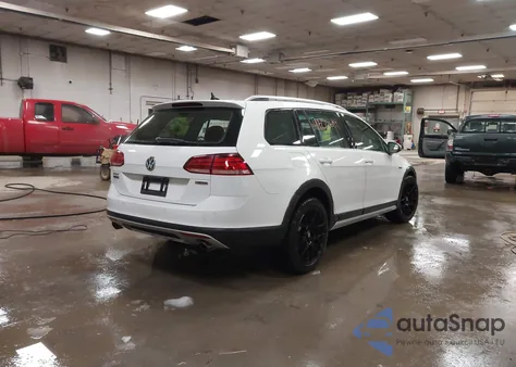 2019 Volkswagen Golf Alltrack Tsi S/Tsi Se/Tsi Sel z USA, uszkodzony, nr VIN 3VWM17AU4KM522474